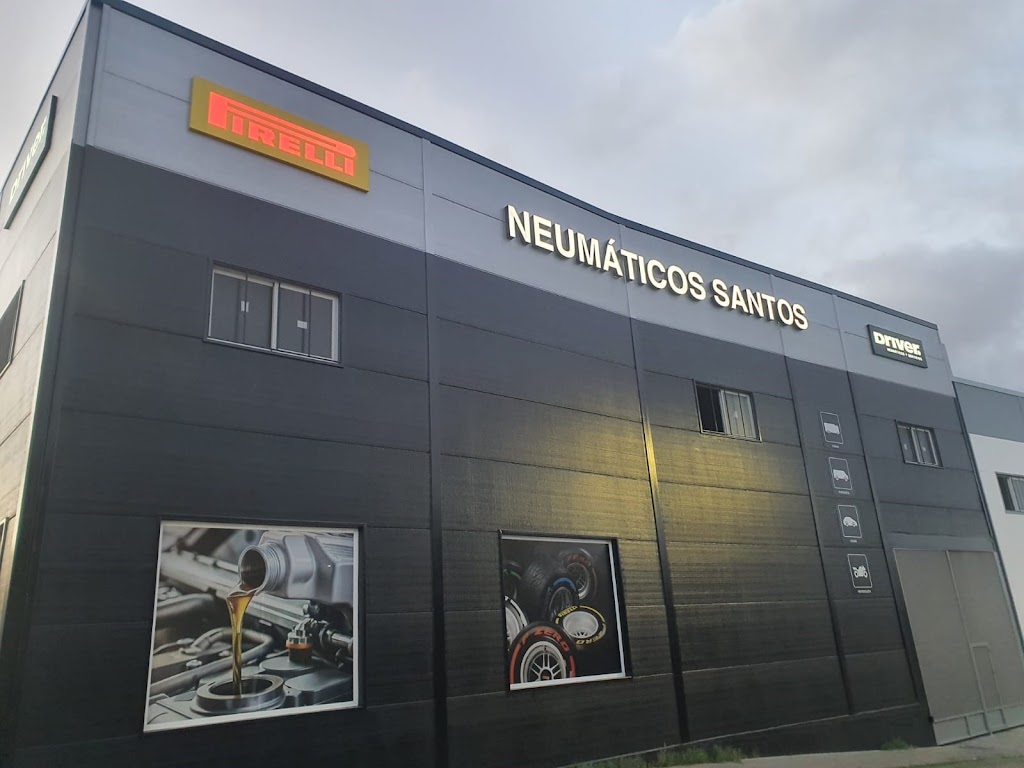 NEUMATICOS SANTOS — Exterior