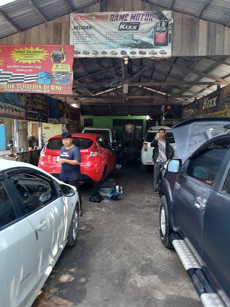 Bengkel Mobil Rame Motor