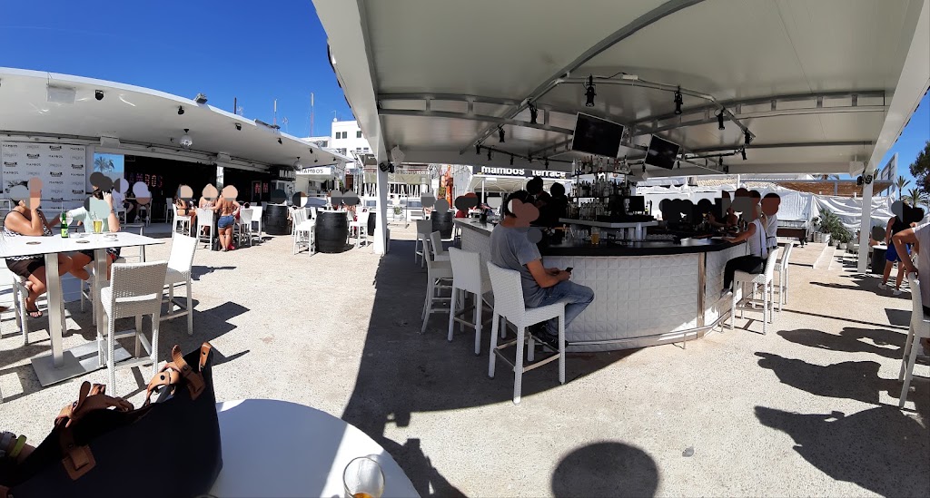 Mambos Terrace — Ambiente