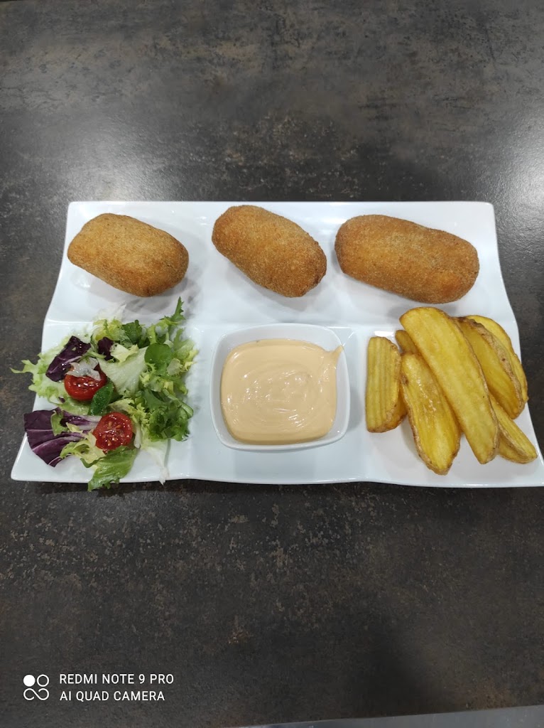Don Alvaro Plaza Nueva — Comida y bebida