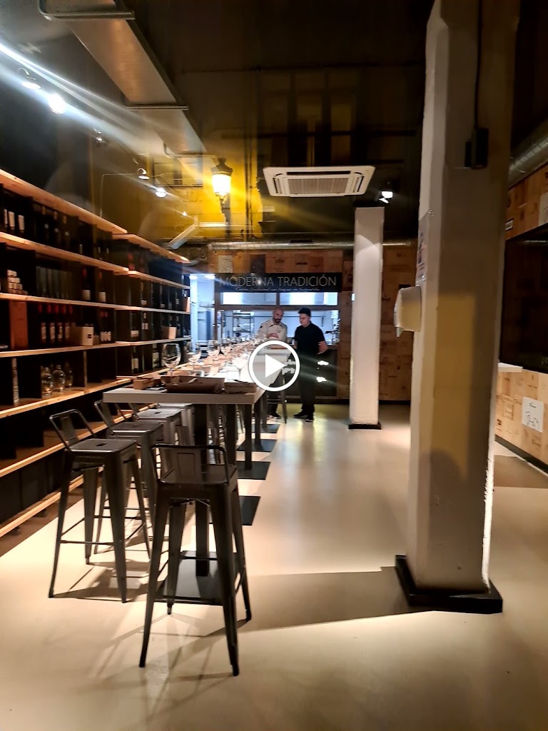 Restaurante Moderna Tradicion — Videos
