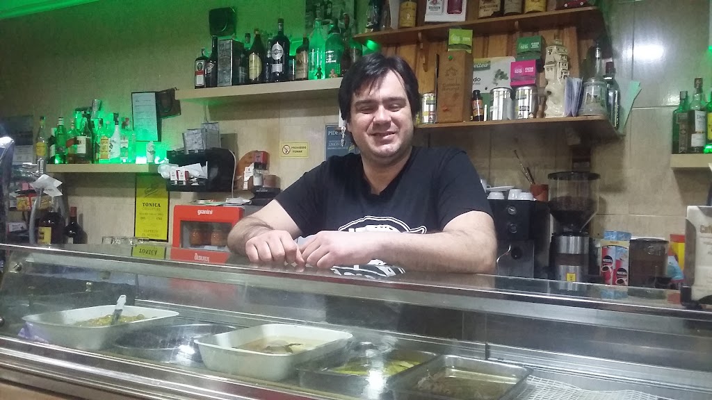 Cafe Bar Galan — Ambiente