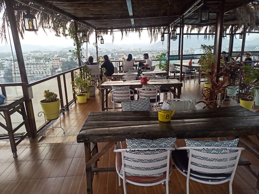 Sun N Moon Cafe Restaurant
