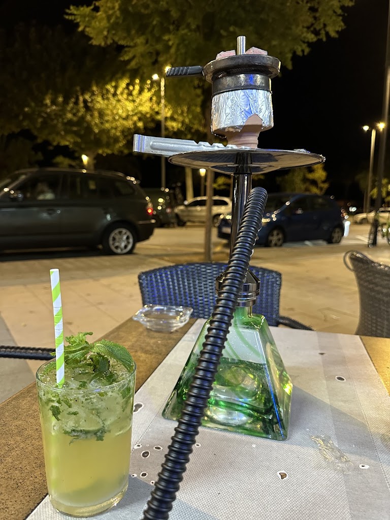 Tutti Frutti — Comida y bebida
