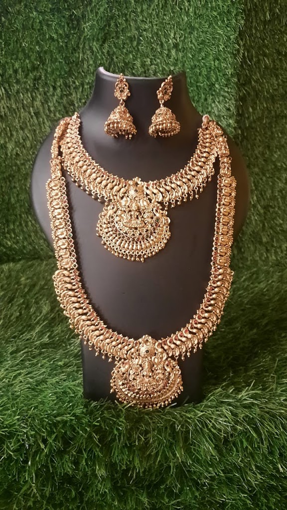 Palak Beauty Parlour