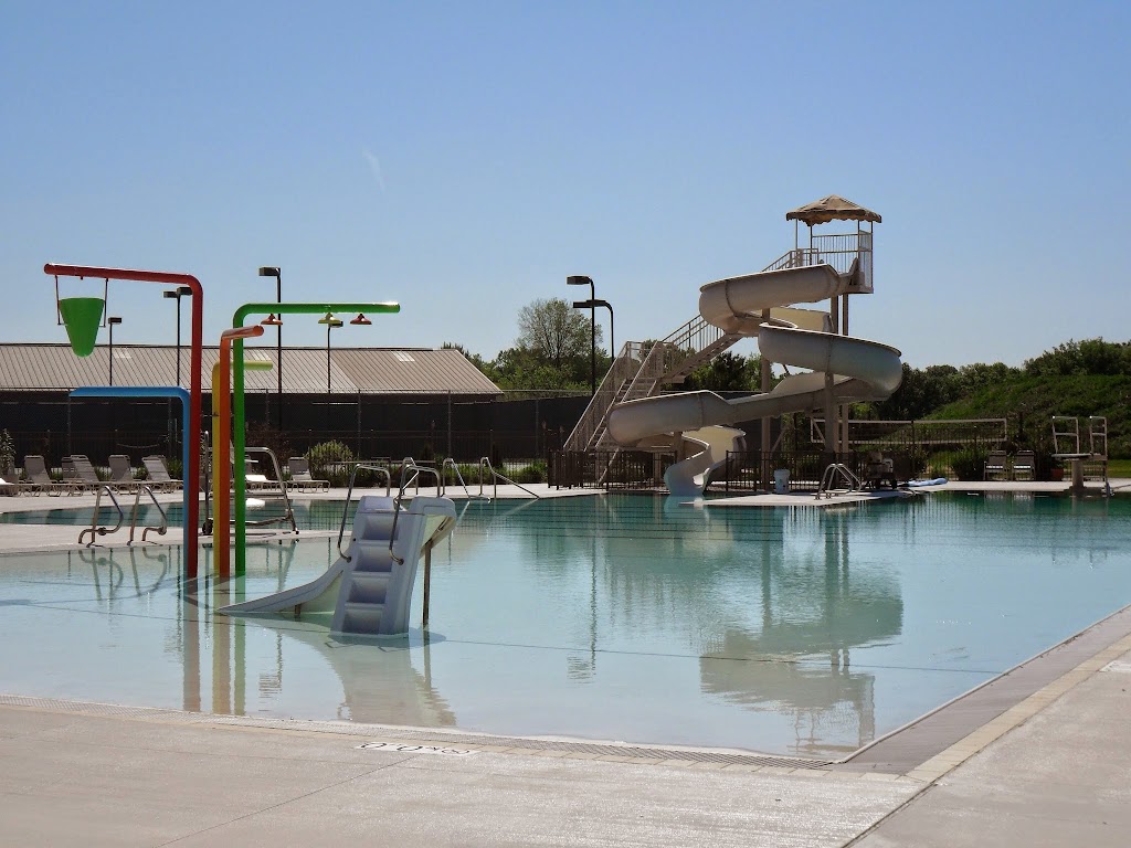  Green Bay Country Club Sports Center