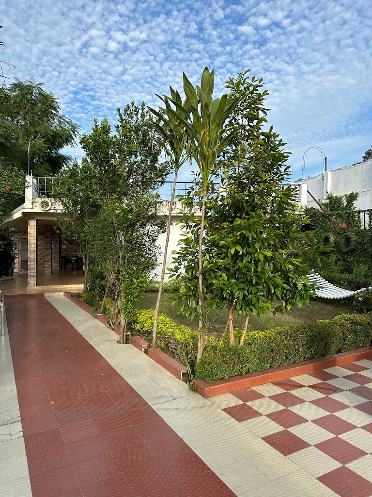 Shyamlatal Hilltop Resort