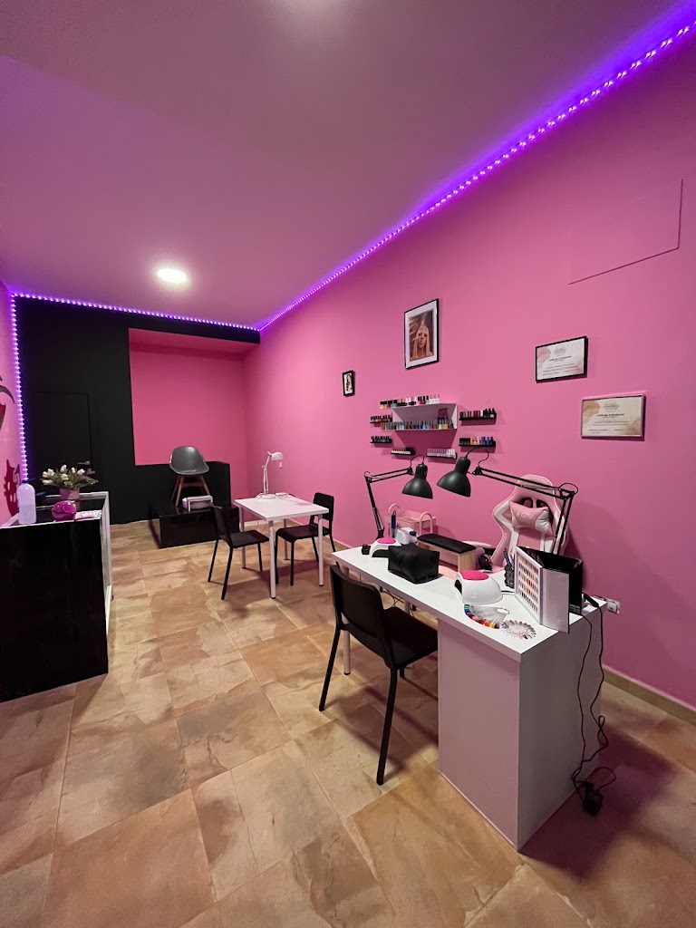 Ose Nails — Del propietario