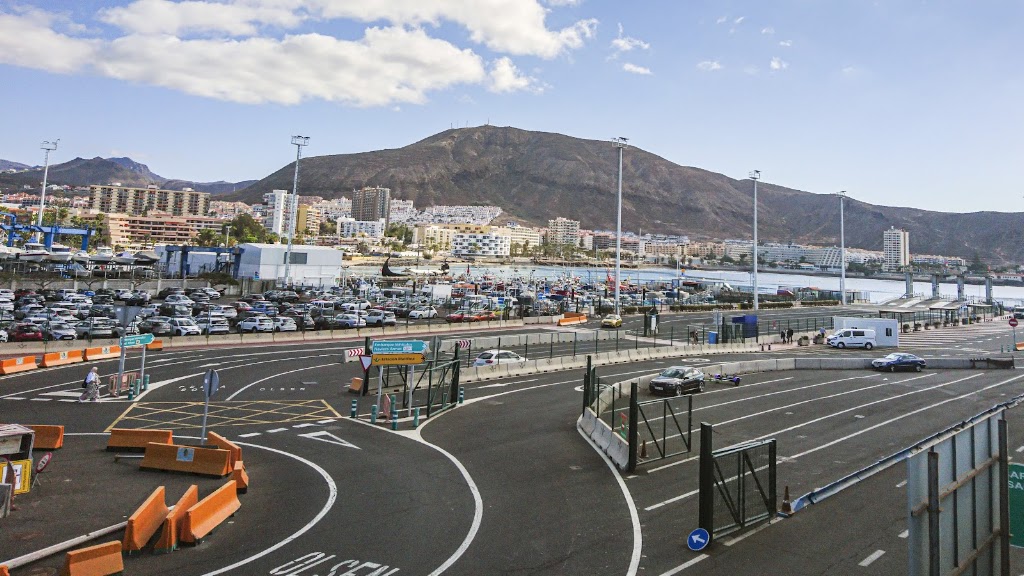 Parking Puerto Los Cristianos — Mas recientes