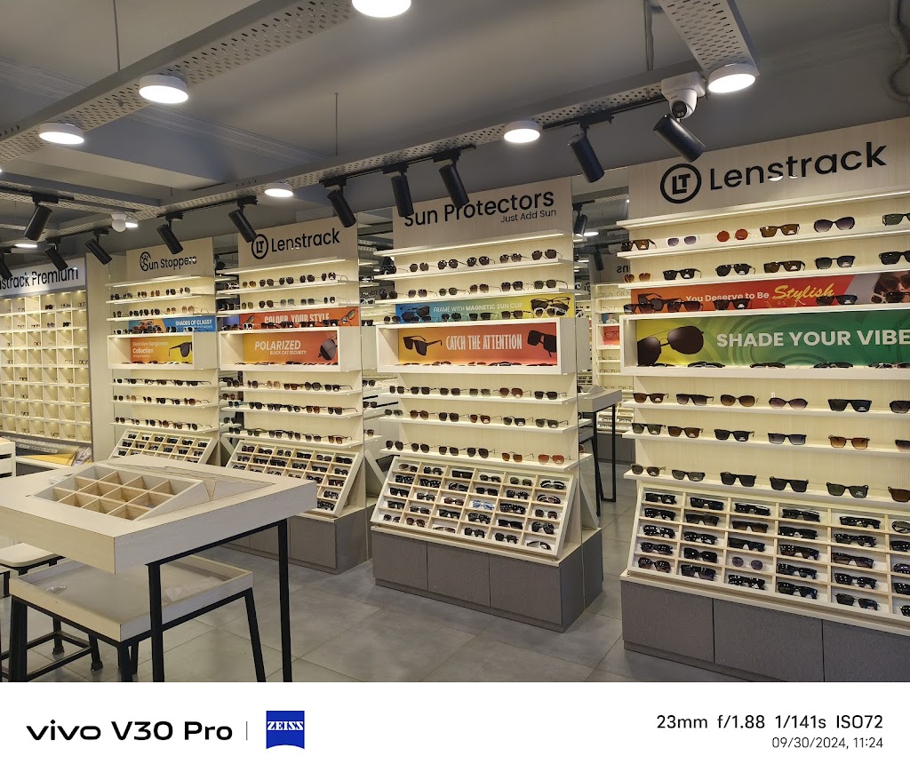 Lenstrack Optical Store In Mp Nagar Bhopal
