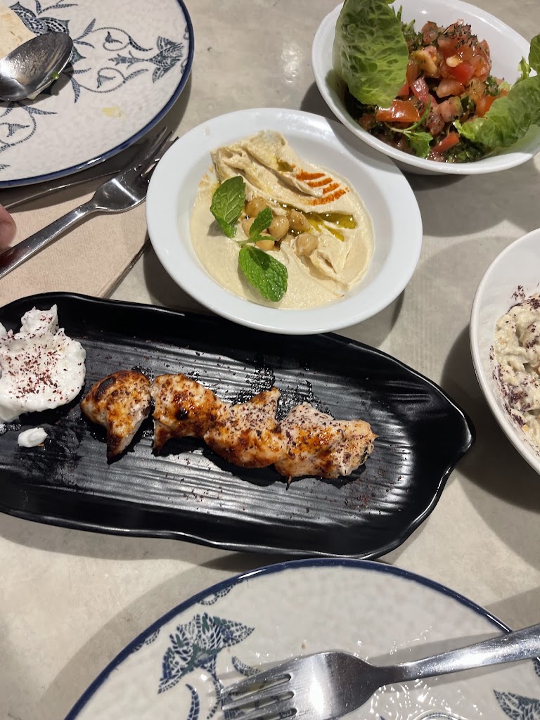 OUM — Comida y bebida