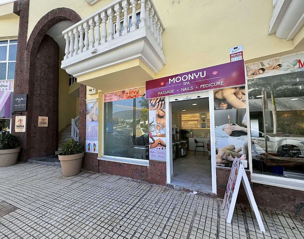 Moonyu Spa | Nails Pedicure Massages
