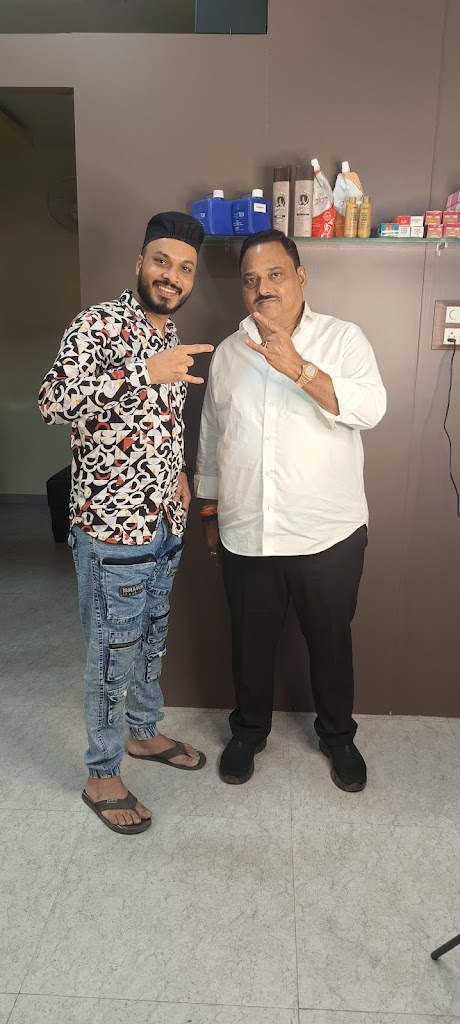 Venuss Professional Unisex Family Salon