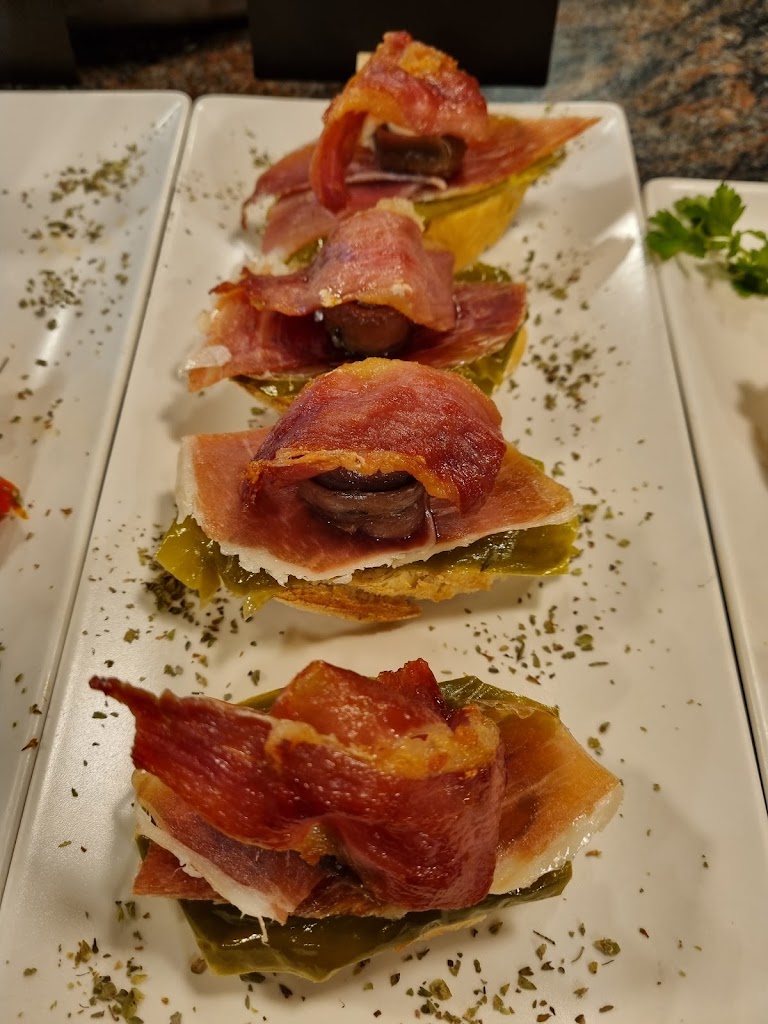 Taverna Els Somnis — Comida y bebida
