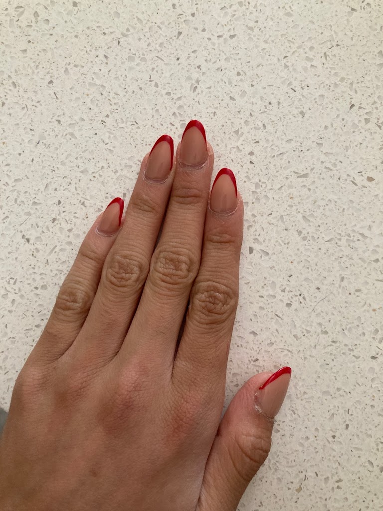 Elegant Nails Main Image