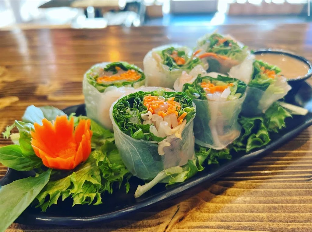 D E Thai Kitchen