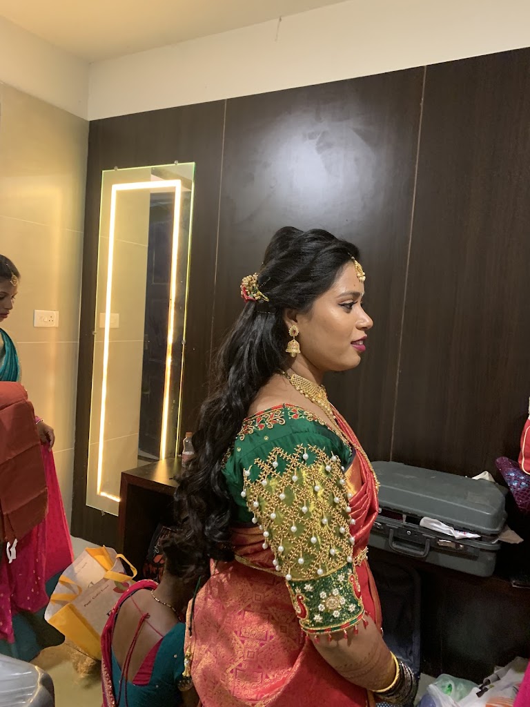 Glorious Beauty Parlour