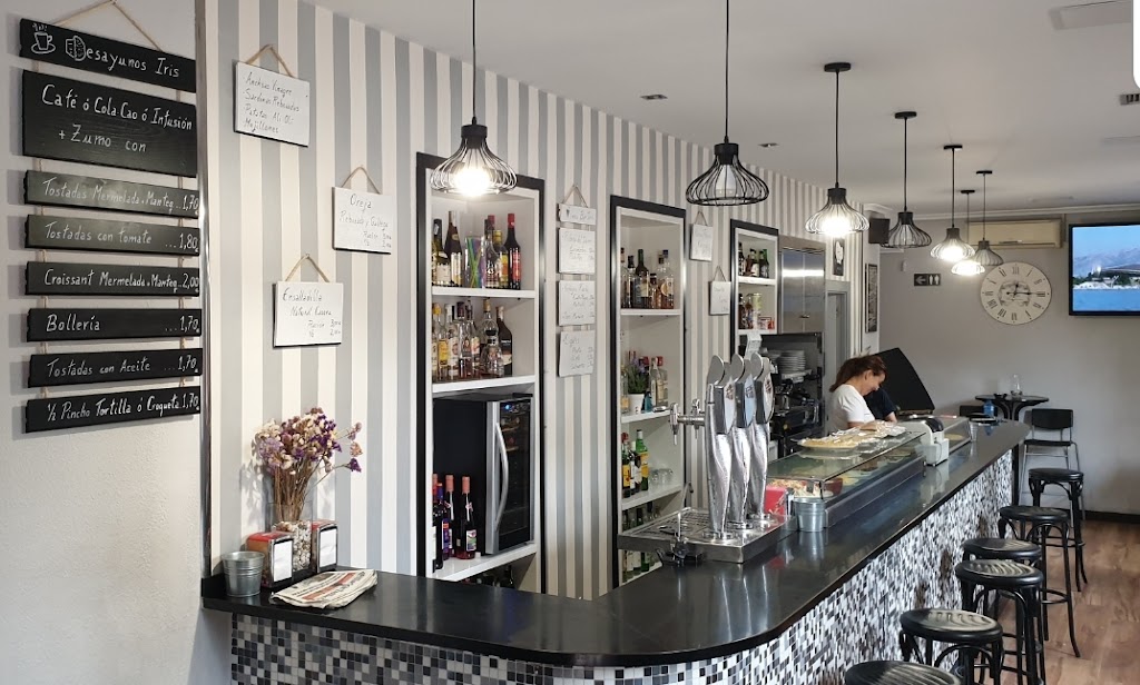 Bar Iris