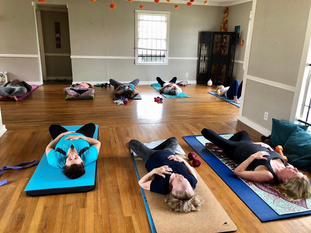  Colorful Mind Studio Yoga & Art