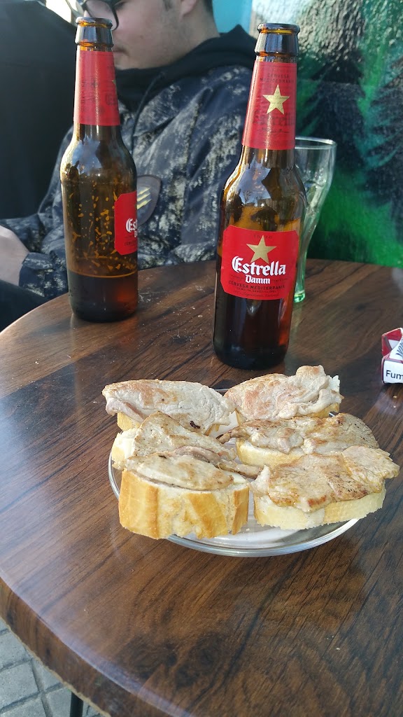 Bar Mercado — Comida y bebida
