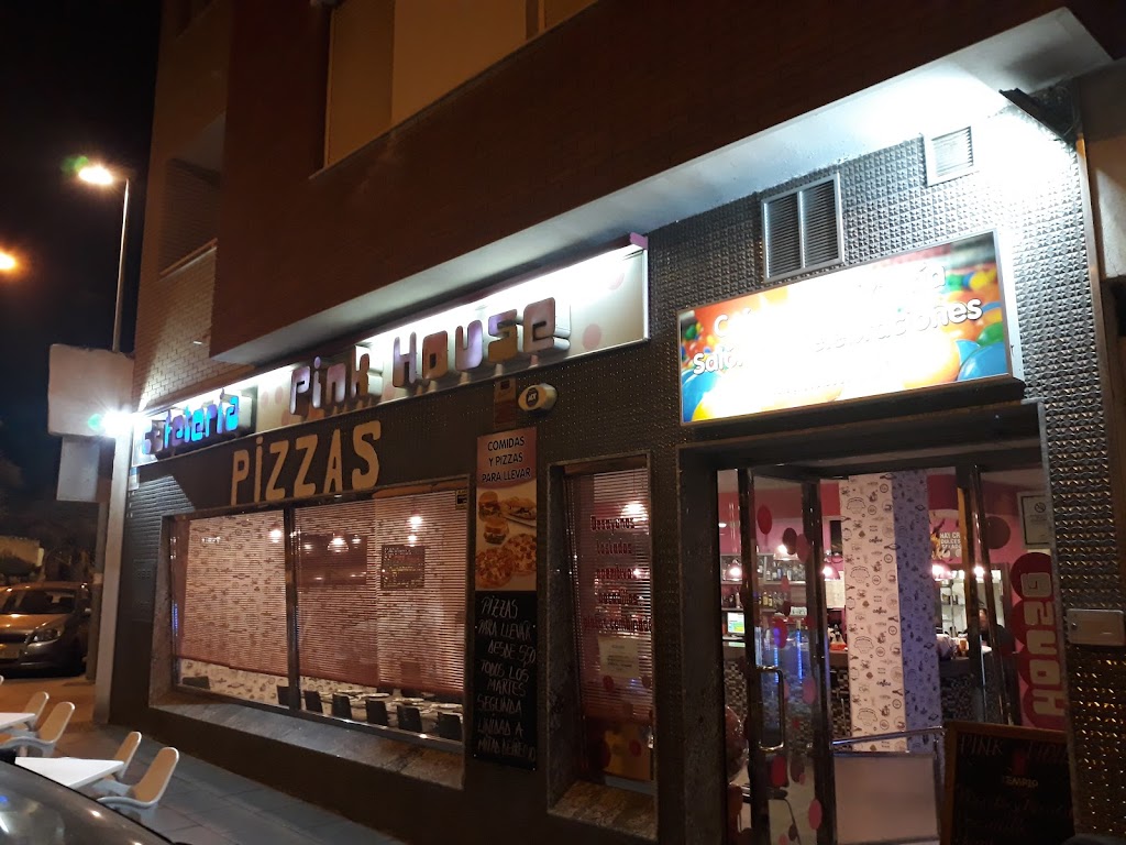 CAFETERIA PIZZERIA PINK HOUSE