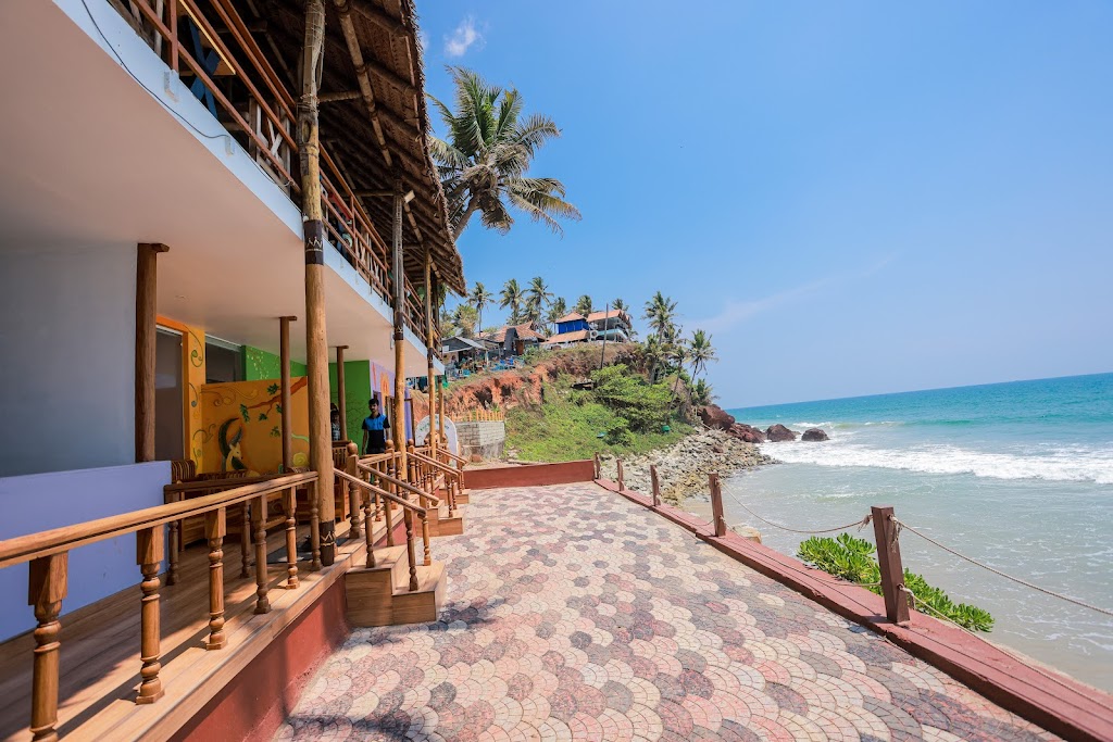 Black Beach Resort