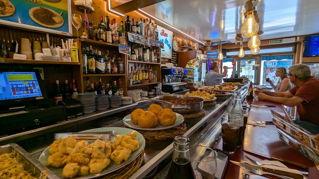 Bar Bon-Mar — Comida y bebida