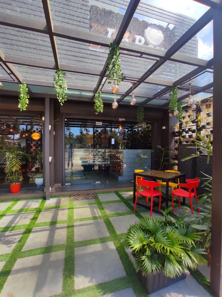 Lebon Cakes Delicacies Cherthala