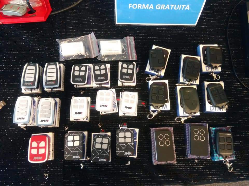 Reparacion de calzado-llaves-mandos, Antonio.