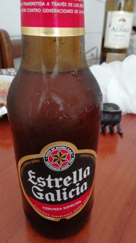 Bar Kupela — Comida y bebida