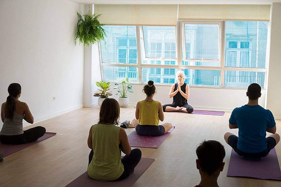 Fluindoyoga