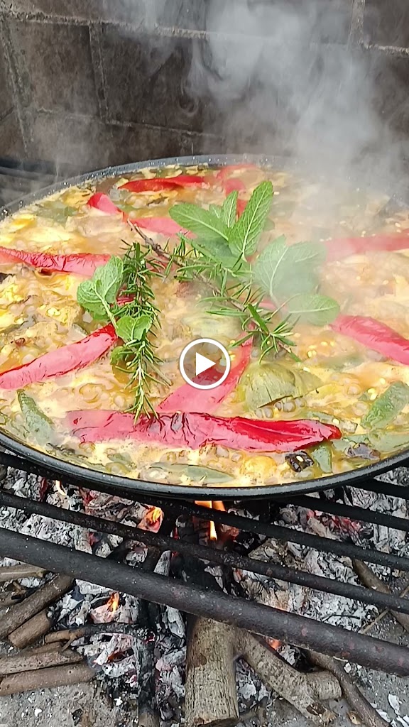 Bar y Tapas No Ni Na — Videos