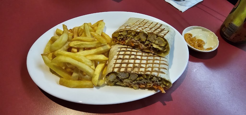 Bar Cafe " familia " — Comida y bebida