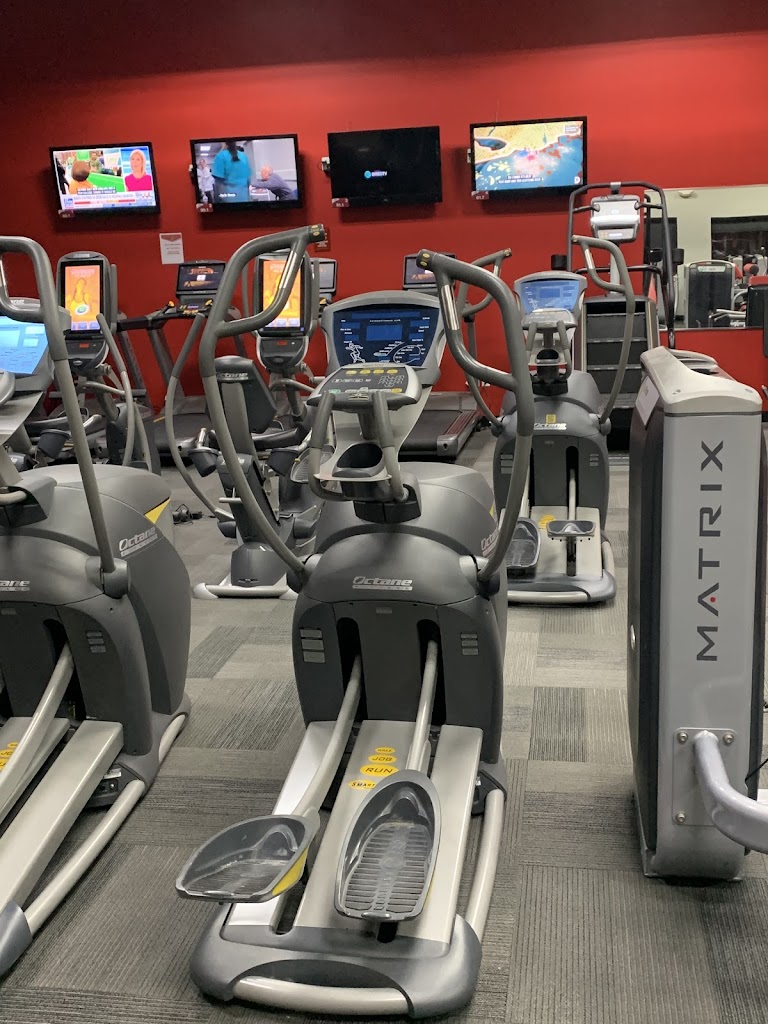  Snap Fitness Macomb - CLOSED