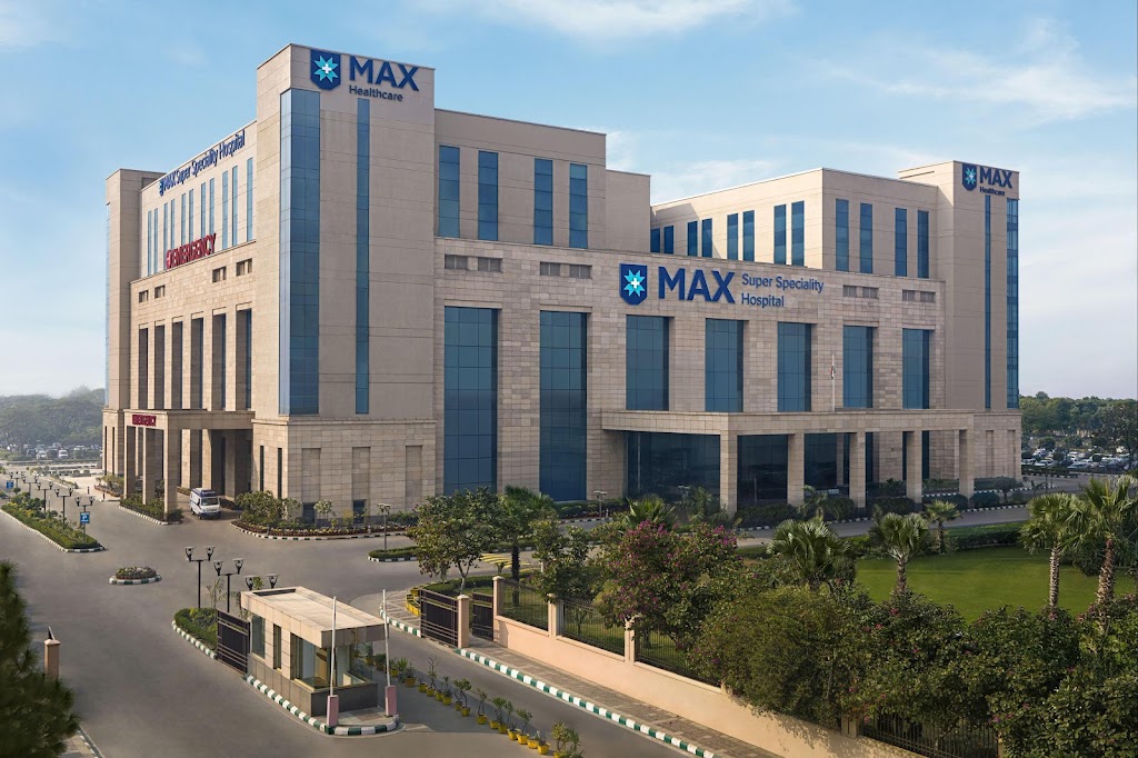 Dr. Heart Care In Noida Best Interventional Cardiology Angioplasty Max Hospital