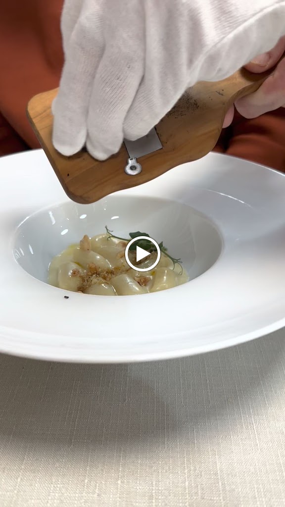 Olmos Restaurant — Videos