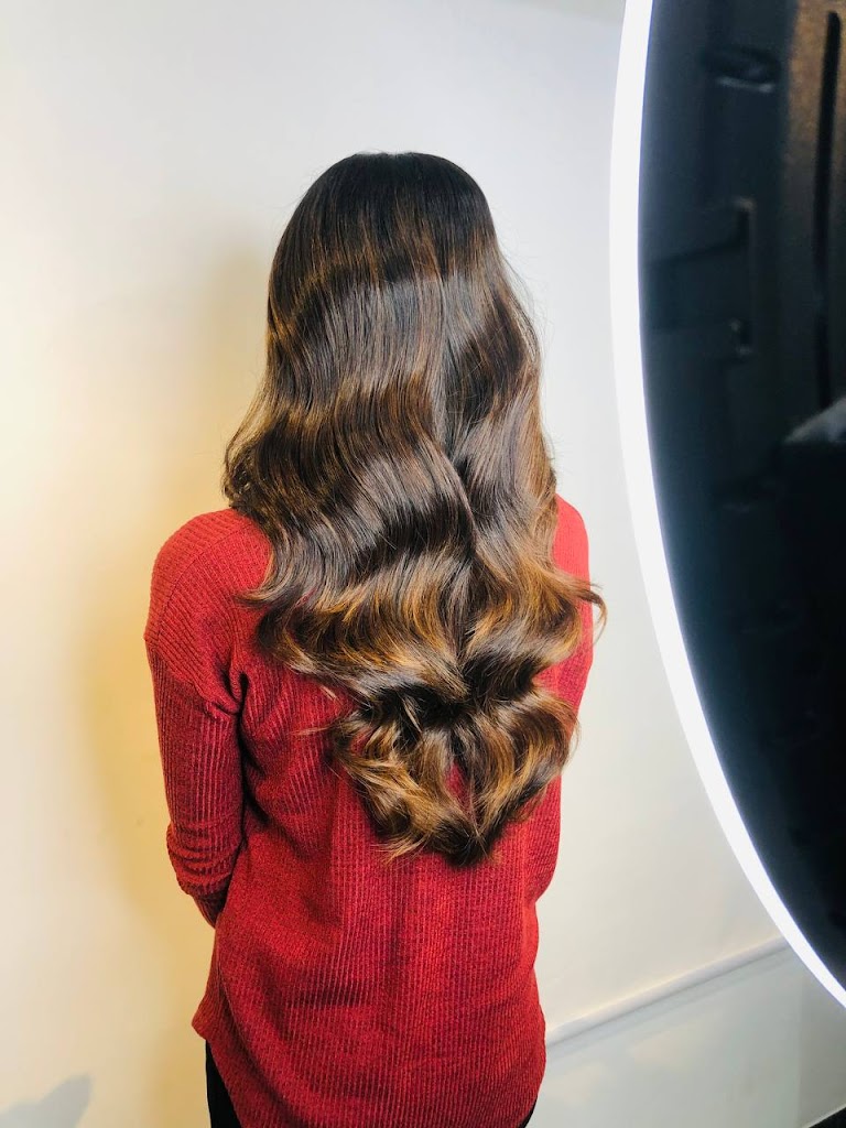 New splash ladies salon