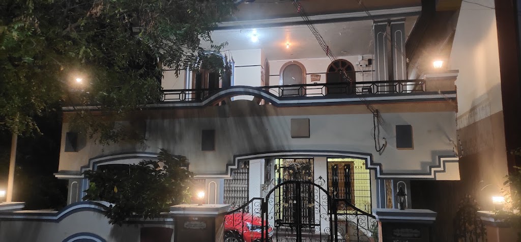 Omkara The Fives Guest House