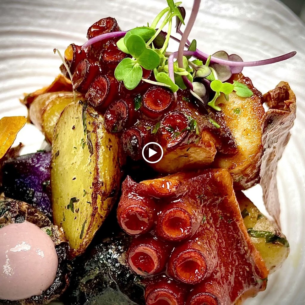 Restaurante Factor Vi — Videos