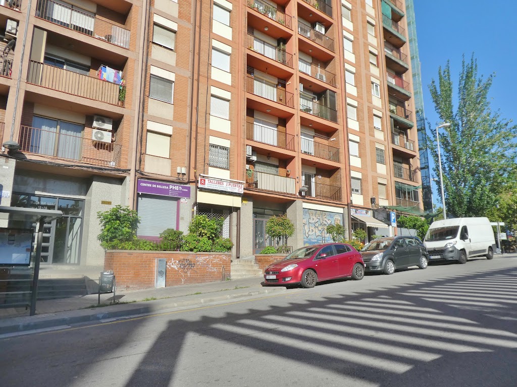 Taller J. M. Puertas — Exterior