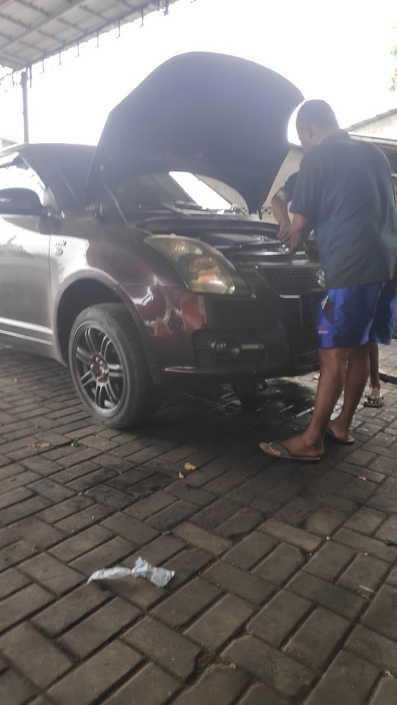 Bengkel Mobil & Cuci 24 jam