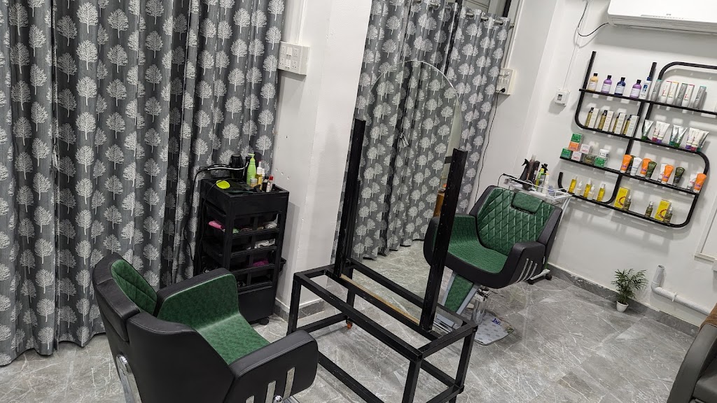 Yuga Z Salon Revdanda Parnaka