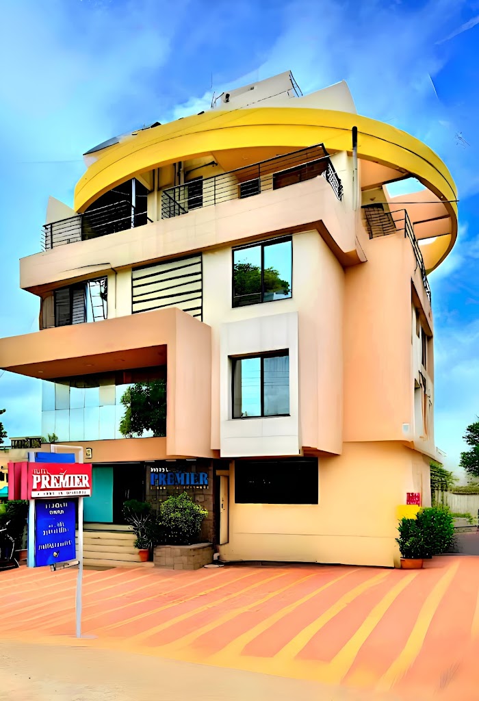 Hotel Premier Hotel In Saket Society