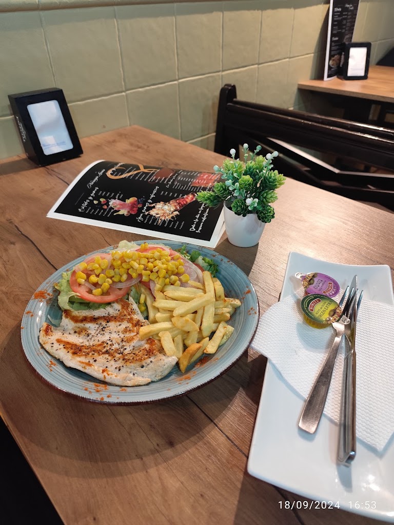 Bar Cafeteria Naranja Limon — Papas fritas