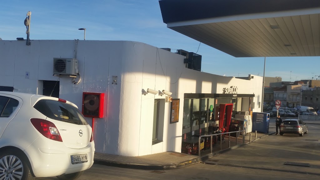 Estacion de Servicio Repsol — Surtidor de combustible