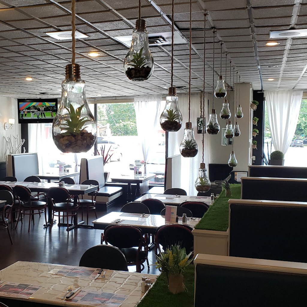 Restaurant Miss Laval in Laval