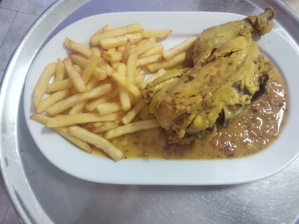 Per Una Estoneta — Comida y bebida