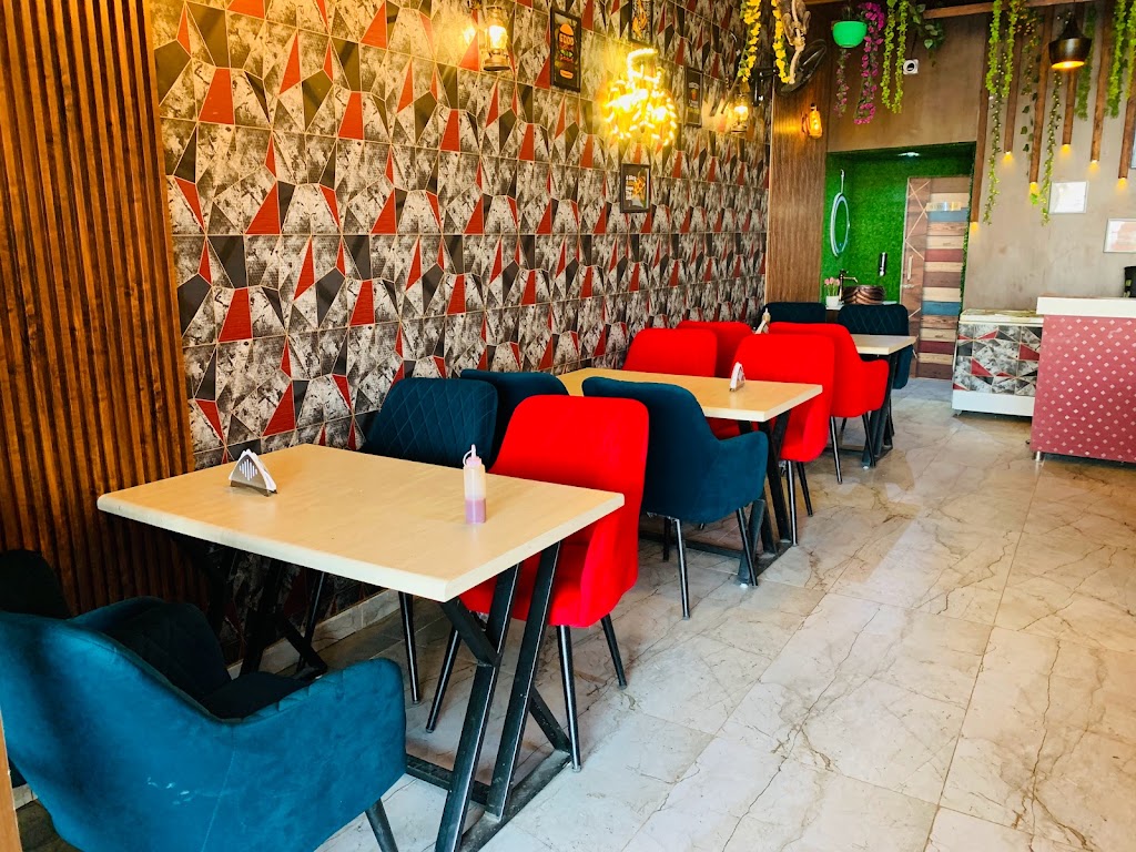 The Spicy Hut