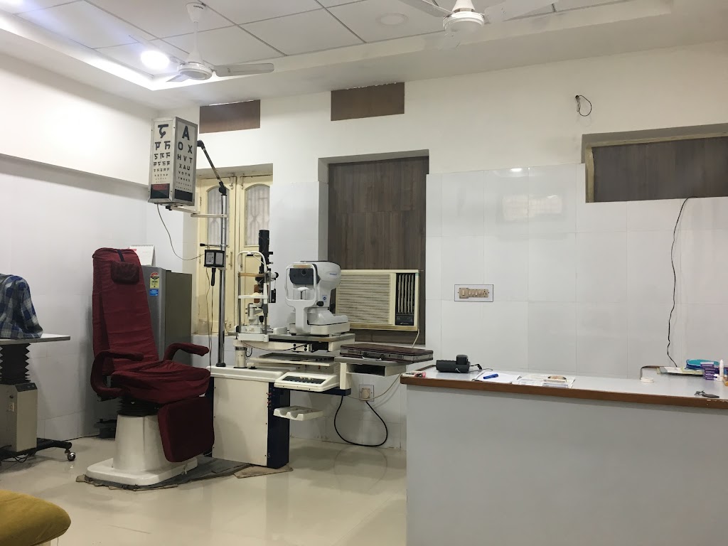 Netra Nidan Eye Hospital Dr Rajeev Kumar Saxena S