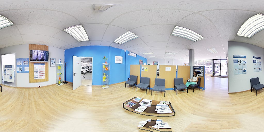 Taller Valportillo Motor - Bosch Car Service — Interior